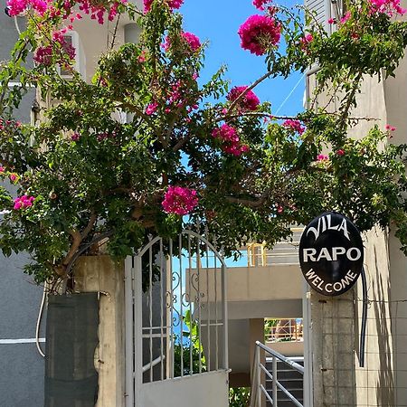 Vila Rapo Himare Bagian luar foto
