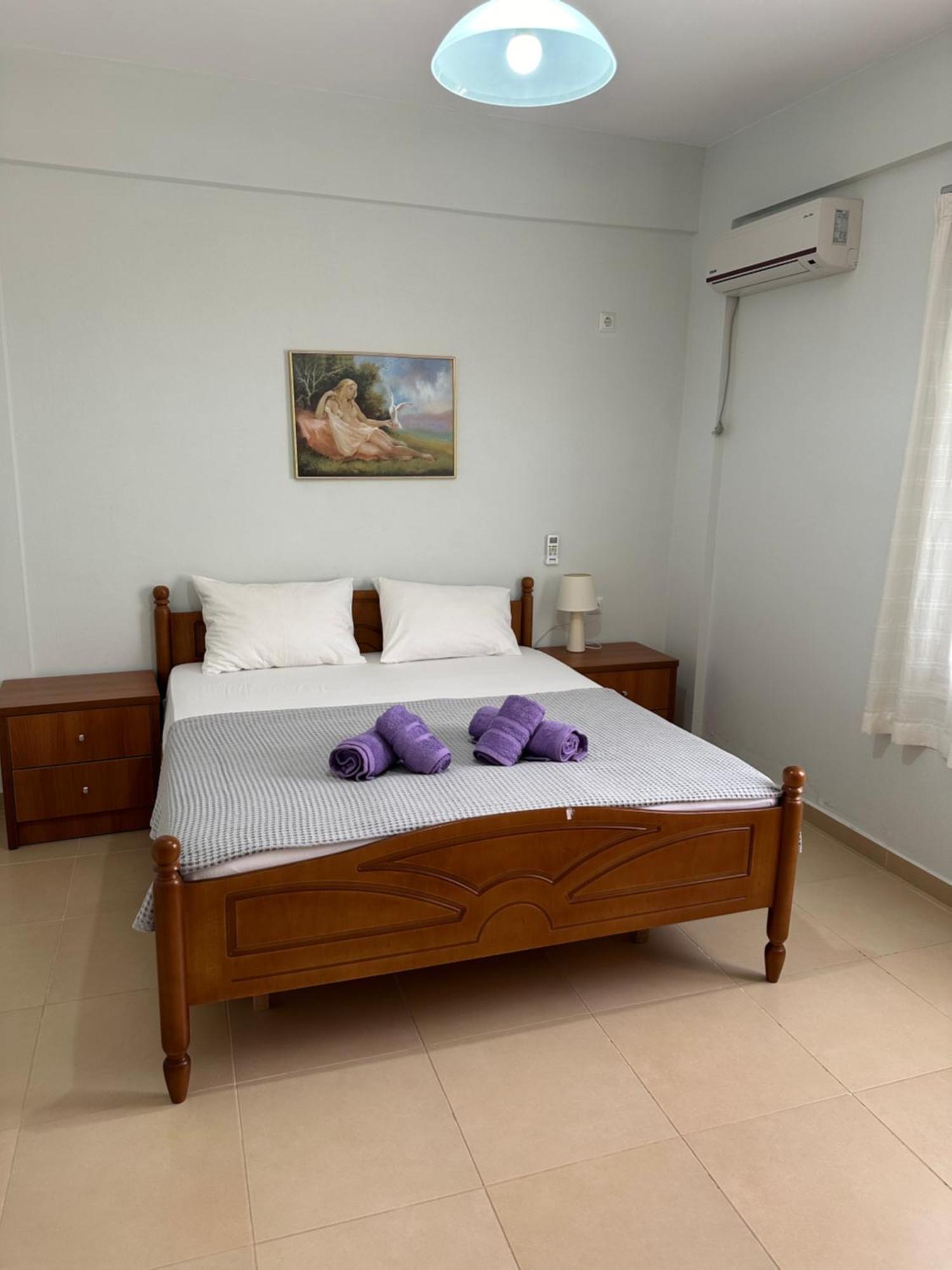 Vila Rapo Himare Bagian luar foto
